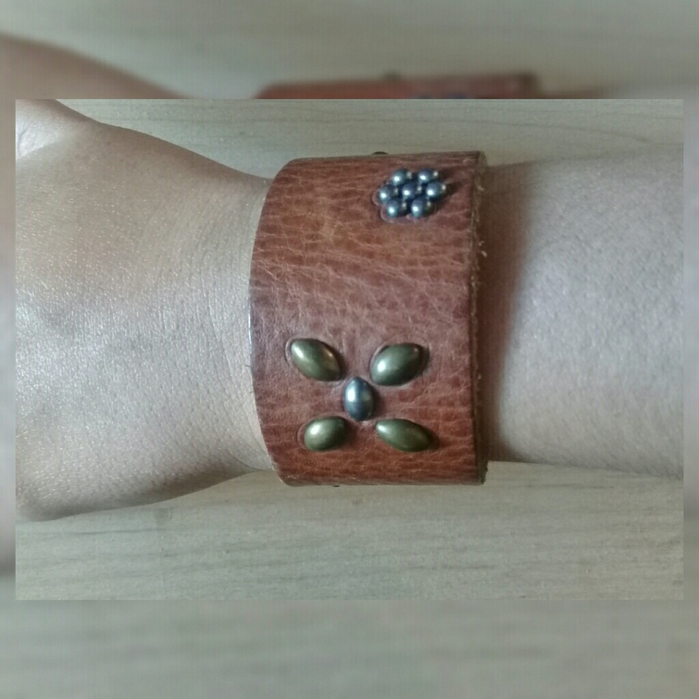 Genuine lether cuff